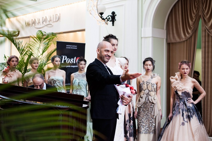 Fashion-бранч: Дизайнер Антонио Маррас встретился с поклонни...