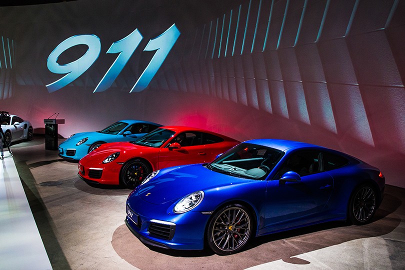 Авто: светская премьера новой модели легендарного Porsche в ...