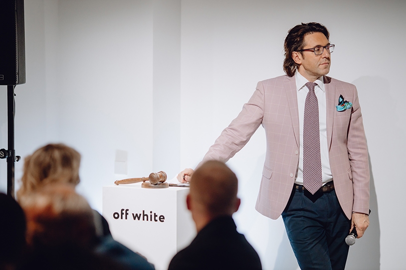 Благотворительный аукцион Off White в образовательном центре...