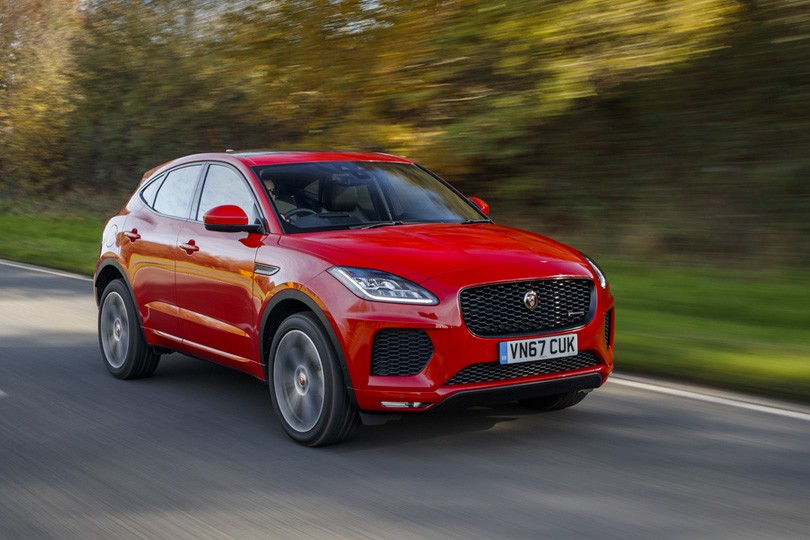 Переверни игру: серия короткометражек с Jaguar E-Pace в глав...