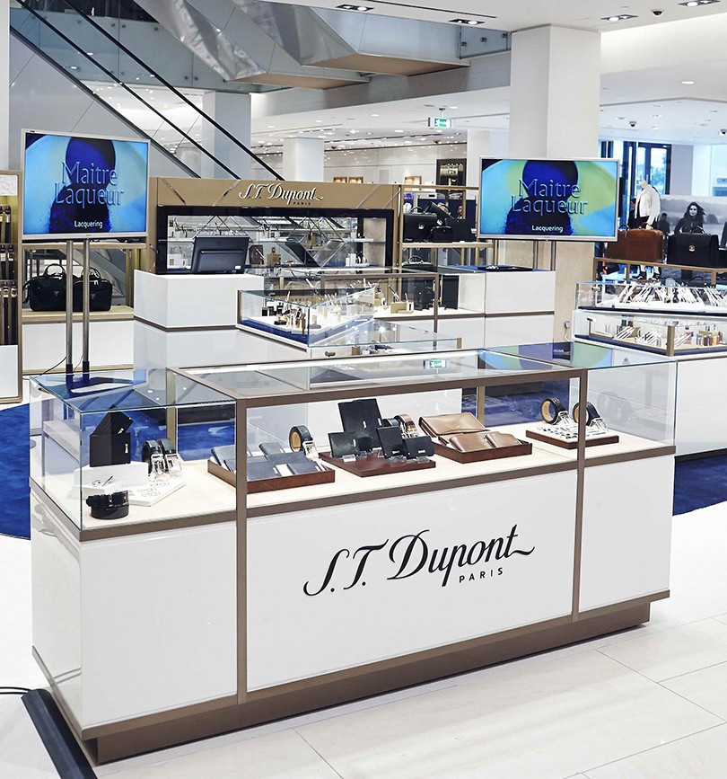 Адрес дня. Корнер S.T.Dupont в ЦУМе