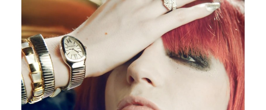 Новости: Ювелирная коллекция Bulgari Serpenti в клипе Floren...