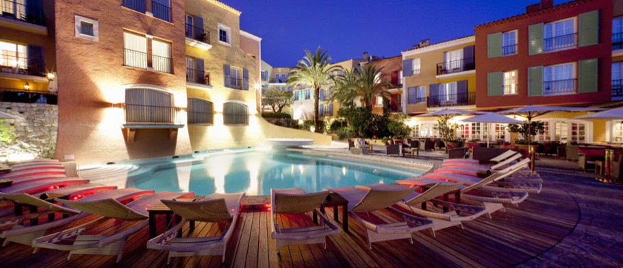Адрес дня: 45-летие отеля Byblos Saint – Tropez