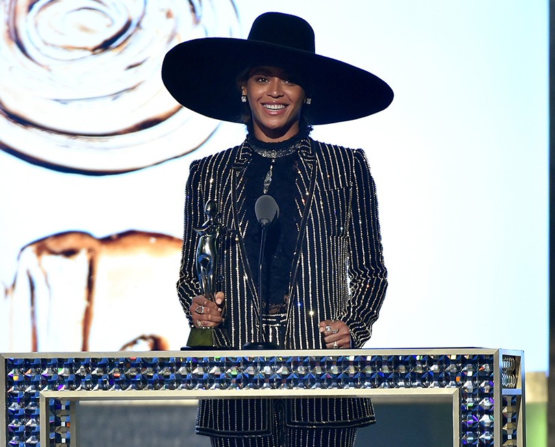 Star Look: лучшие образы гостей CFDA 2016