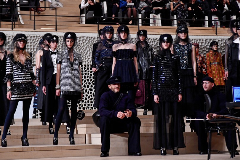 Показ Chanel Métiers d'Art Paris — Hamburg в Эльбской ф...