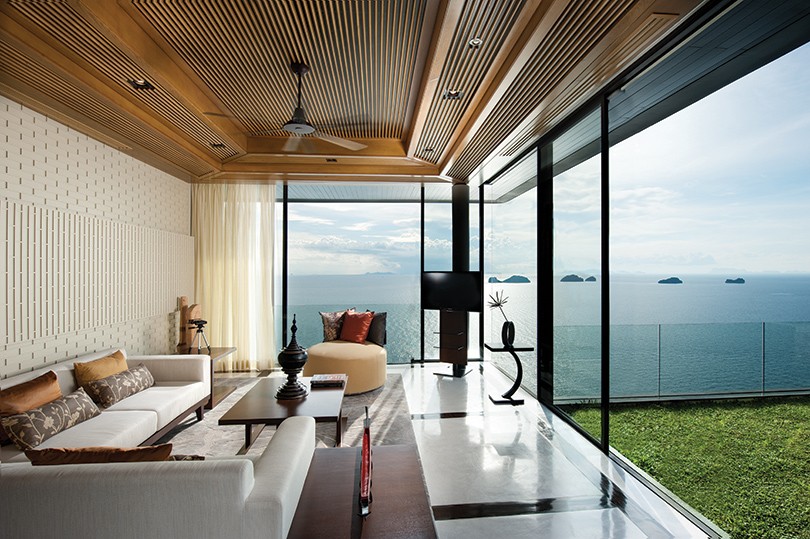 Travel News. Тайский Новый год в Conrad Koh Samui