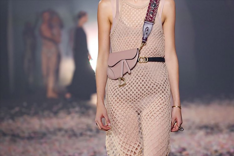 Танцы на ипподроме: шоу Dior в рамках Недели моды в Париже
