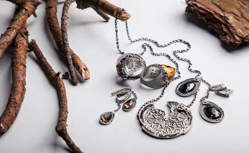 Celebrity Posta Box: модные акценты от Eva Naumova Jewelry