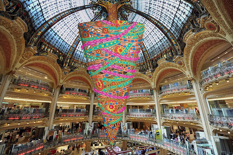 Style Notes. Новогодние праздники в Galeries Lafayette