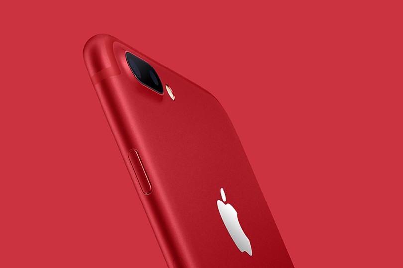 Компания Apple выпускает седьмой iPhone в красном цвете
