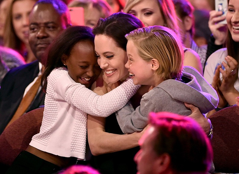 Светская хроника: самое интересное на церемонии Kids’ Choice...