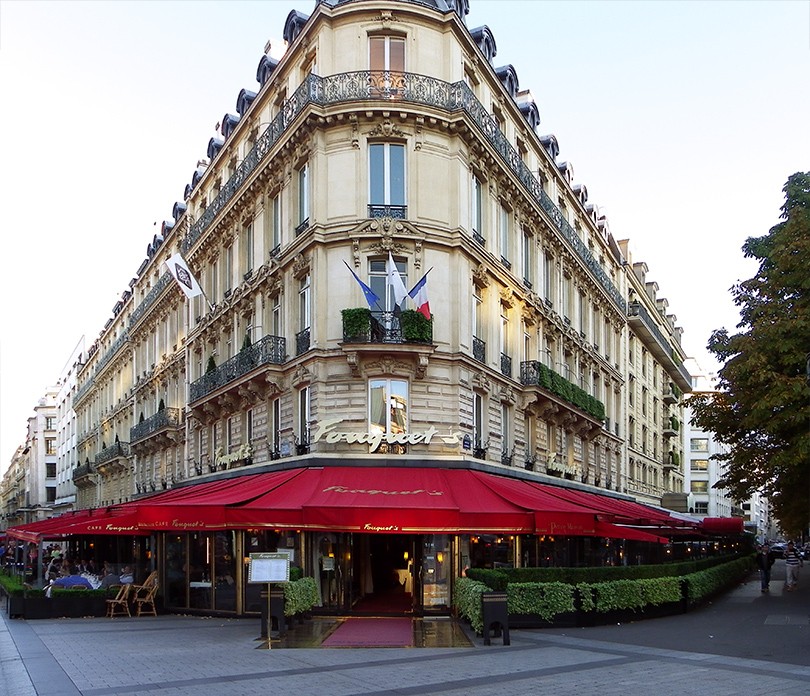AromaShopping. Легендарный отель Fouquet’s запустил парфюмер...