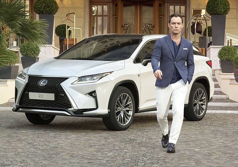 Авто: Lexus и Джуд Лоу представят онлайн-перформанс, которым...