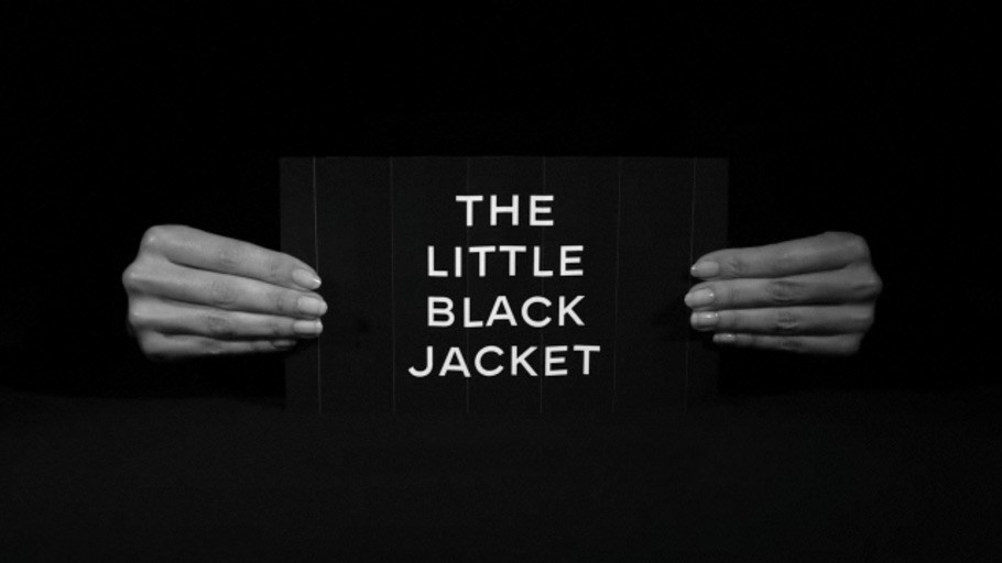 Видео дня: Выставка The Little Black Jacket в Москве