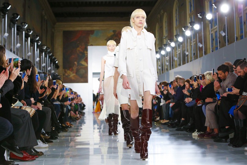 Style Notes: показ Maison Margiela на Неделе высокой моды в ...