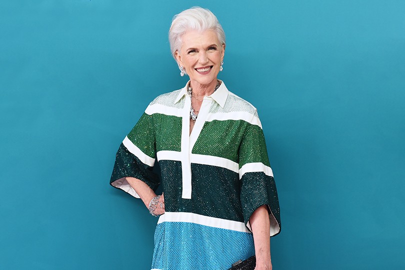 69-летняя мать Илона Маска стала лицом CoverGirl