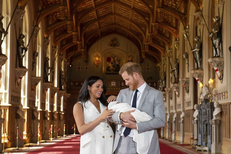 #BabySussex: первые фото сына Меган Маркл и принца Гарри