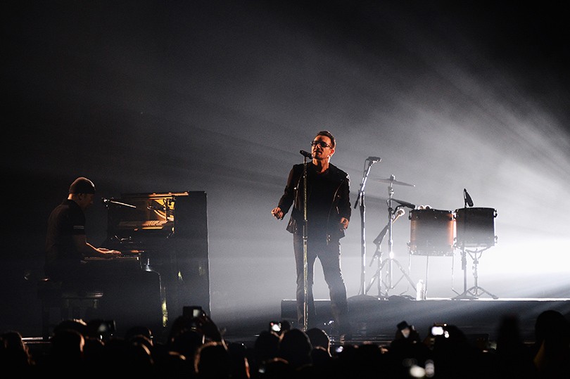 Музыка. Возвращение U2 и другие события MTV Europe Music Awa...