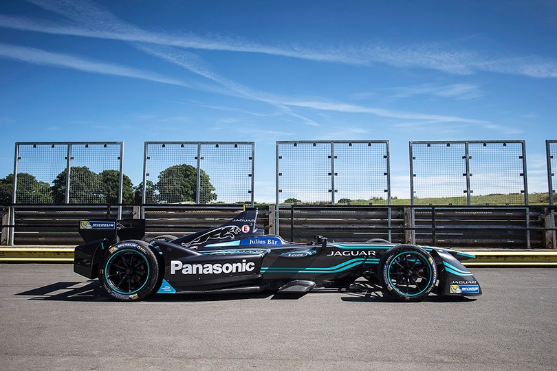 Авто: в гонке на электромобилях дебютирует Panasonic Jaguar ...