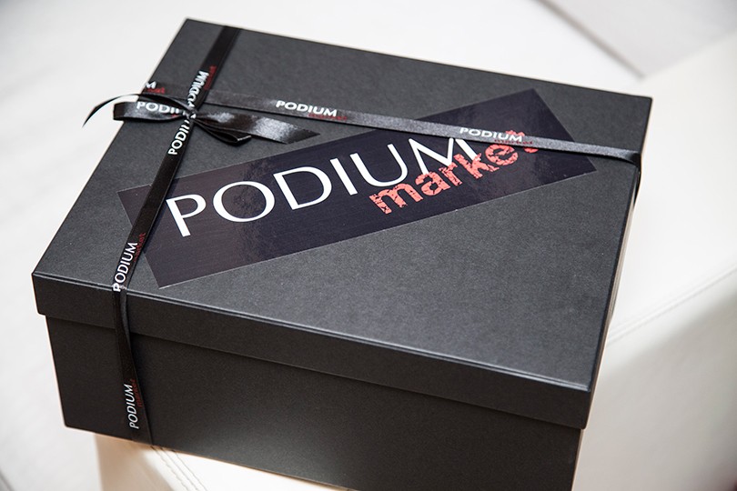 Celebrity Posta Box: Podium Market