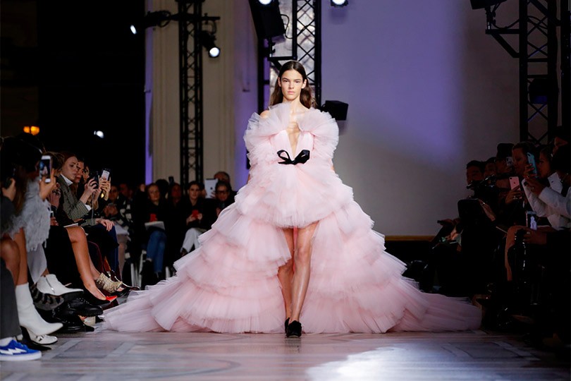 Цветочная симфония коллекции Giambattista Valli Couture