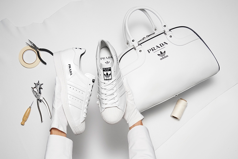 Ничего лишнего: совместная коллекция Prada и adidas Original...