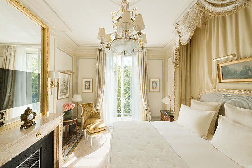 Summer Time: знаменитый отель Ritz Paris открылся после рено...