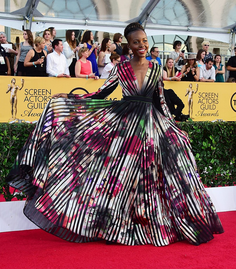 Best Dressed: лучшие платья на красной дорожке SAG Awards 20...