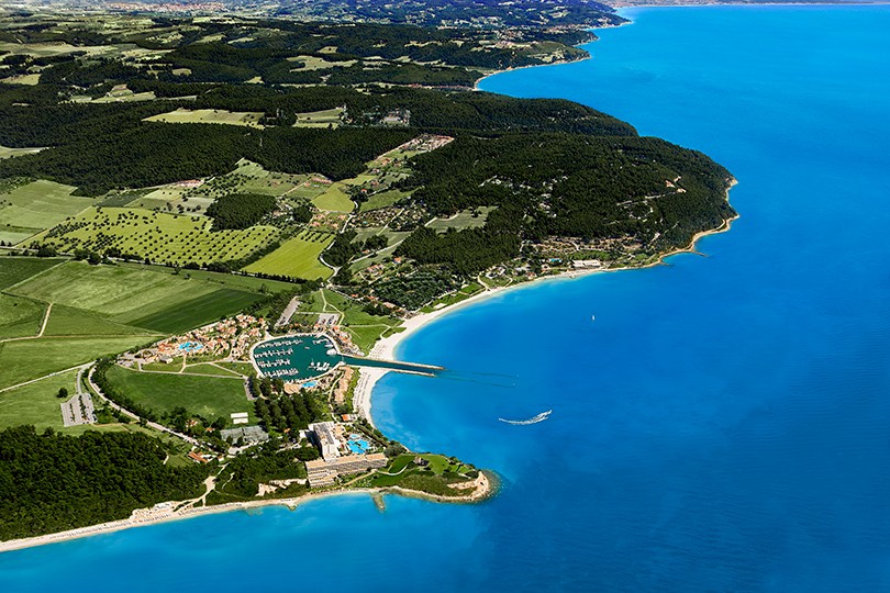 Адрес дня: греческий рай на курорте Sani Resort