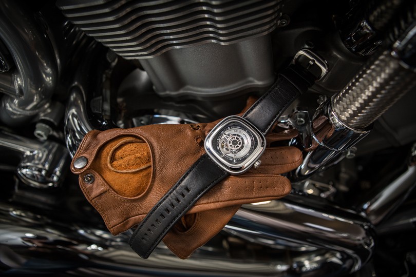 Часы & Караты. Sevenfriday в России