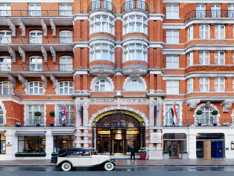 Travel News: лето в английском стиле от St. James’ Court