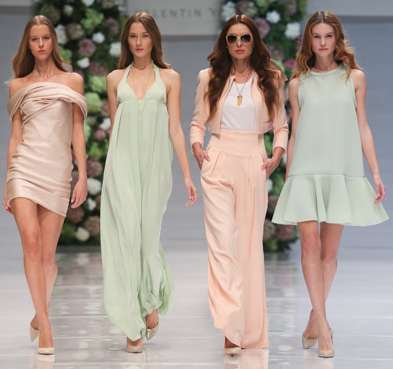 Style Notes: показ Valentin Yudashkin в рамках Недели моды в...