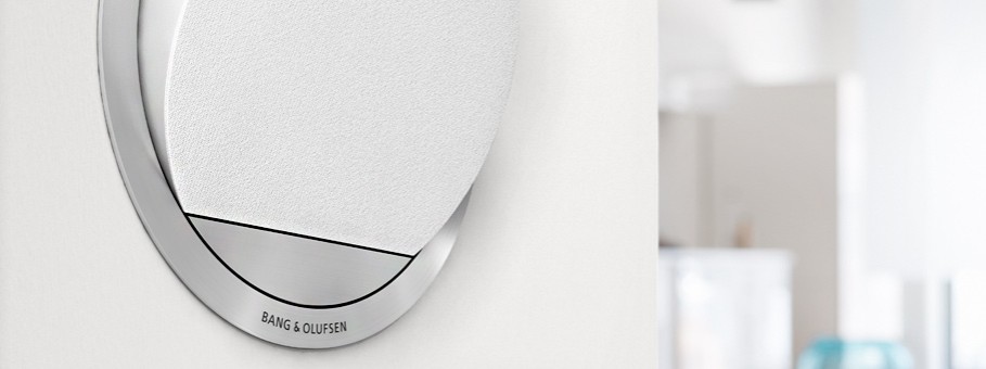 Новости: акустические колонки от Bang & Olufsen
