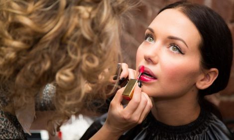 Total Beauty: создаем образ с показа  Dolce & Gabbana SS 2015 осенними новинками макияжа
