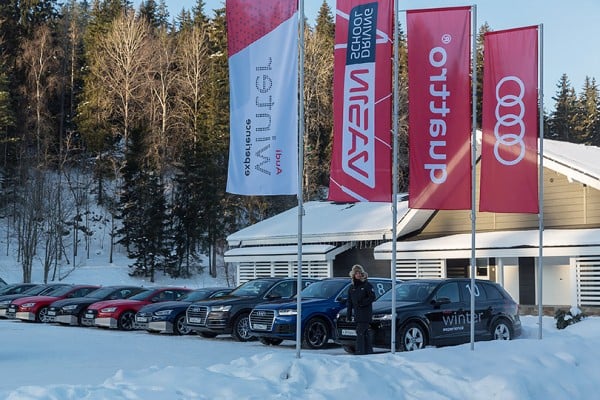 Авто с Яном Коомансом: минус 25 градусов, замерзшее озеро, легенда российского ралли и Audi quattro