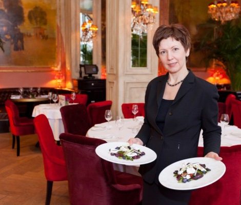 «Антрекот»: мясной рай в парижском Гранд-кафе