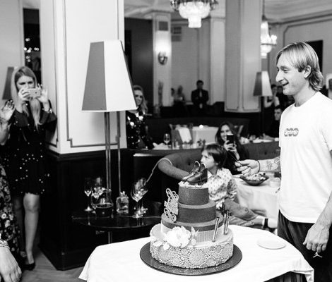 Евгений Плющенко отпраздновал 35-летие в отеле «Астория»