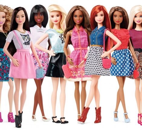 Shoes & Bags Blog: кукла Барби сменит каблуки на кроссовки