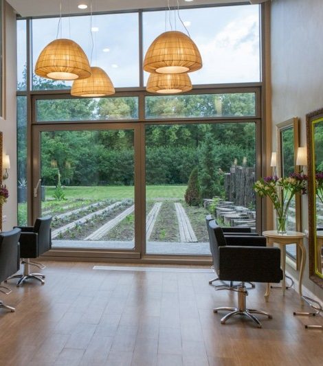 Hair & Style: стилист по волосам Beauty Corner Макс Рокицкий призывает к естественности