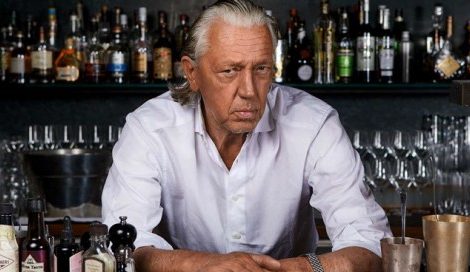 «Я — опасный человек»: легендарный бармен Чарльз Шуман — о современных барах, своем характере и гостеприимстве