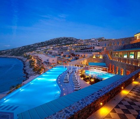 Идея на майские: вилла с видом на море или истина в вине в Daios Cove Luxury Resort & Villas