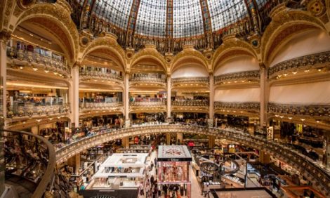 Summer Sales: распродажи и праздники в Galeries Lafayette