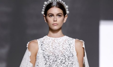 С чистого листа: показ Givenchy Couture на Неделе высокой моды в Париже