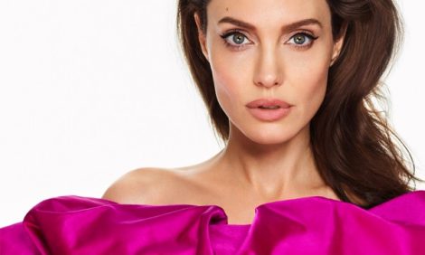 Women in Power: Анджелина Джоли для Elle — о принципах воспитания, патриотизме и женской солидарности