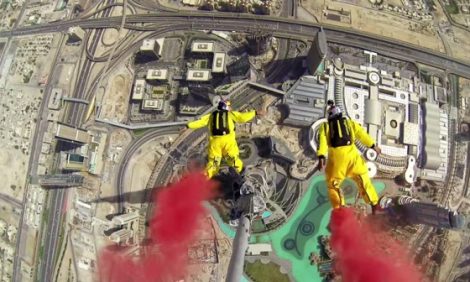 Блог редакции. Новый мировой рекорд: двойной прыжок с башни Бурдж Халифа