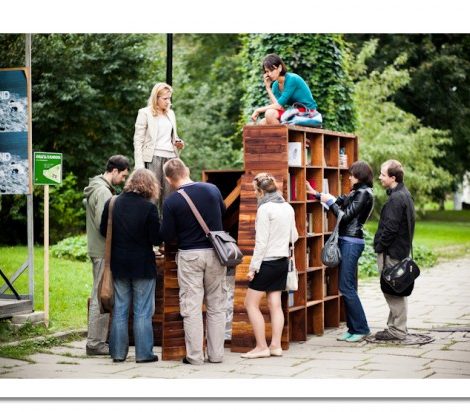 Книжная полка. Книги в московских парках