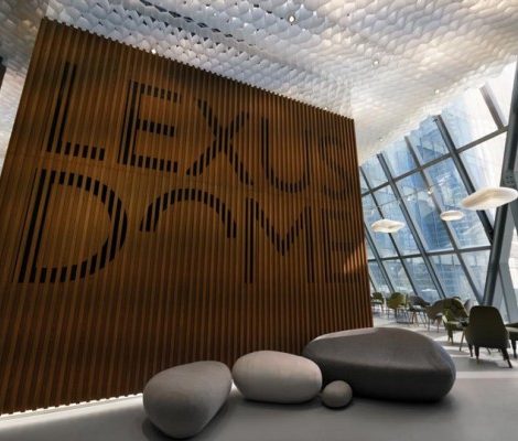 Арт-уикенд в Москве: искусство-хамелеон на выставке Lexus Hybrid Art