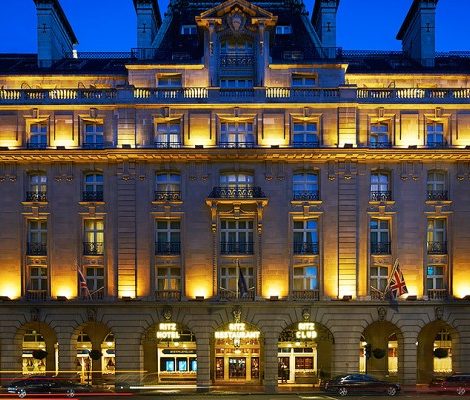 Куда поехать на Новый год: рождественская сказка в The Ritz London