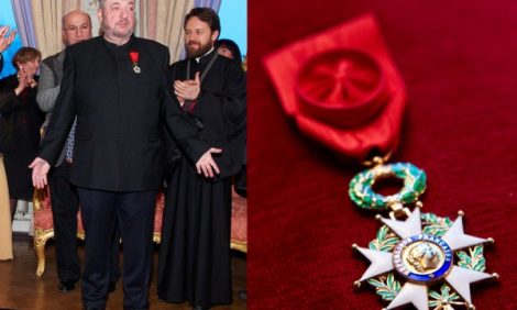 Новости: Павлу Лунгину вручили Орден почетного легиона
