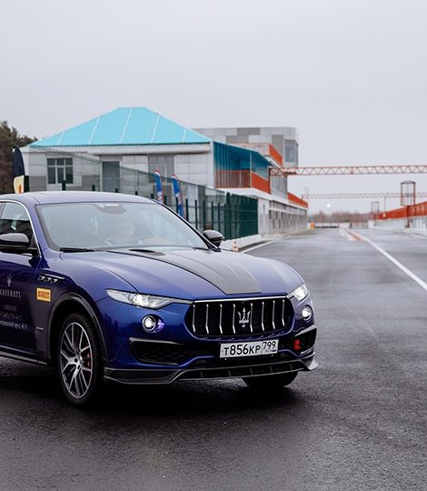 Авто с Яном Коомансом: за рулем Maserati на автодроме ADM Raceway в Мячково